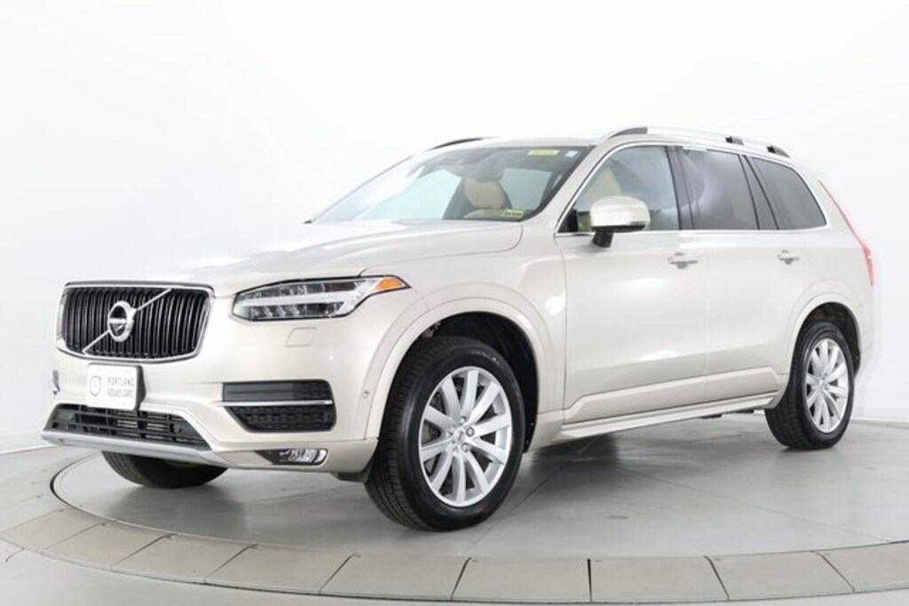 Used 2018 Volvo XC90 T6 AWD Momentum (7 Passenger) SUV