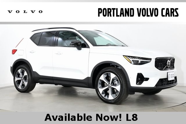 2026 Volvo XC40 Plus's photo