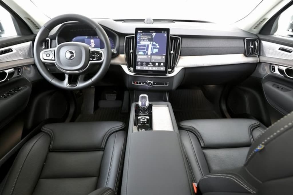 New 2026 Volvo XC90 B6 Ultra Dark Theme 7-Seater SUV