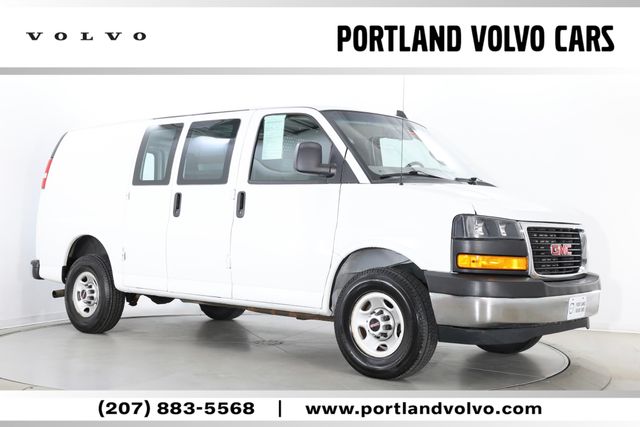 2022 GMC Savana 2500's photo