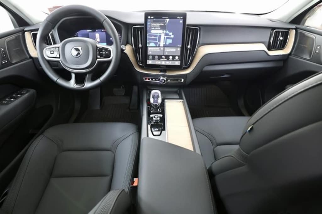 New 2026 Volvo XC60 B5 Plus SUV