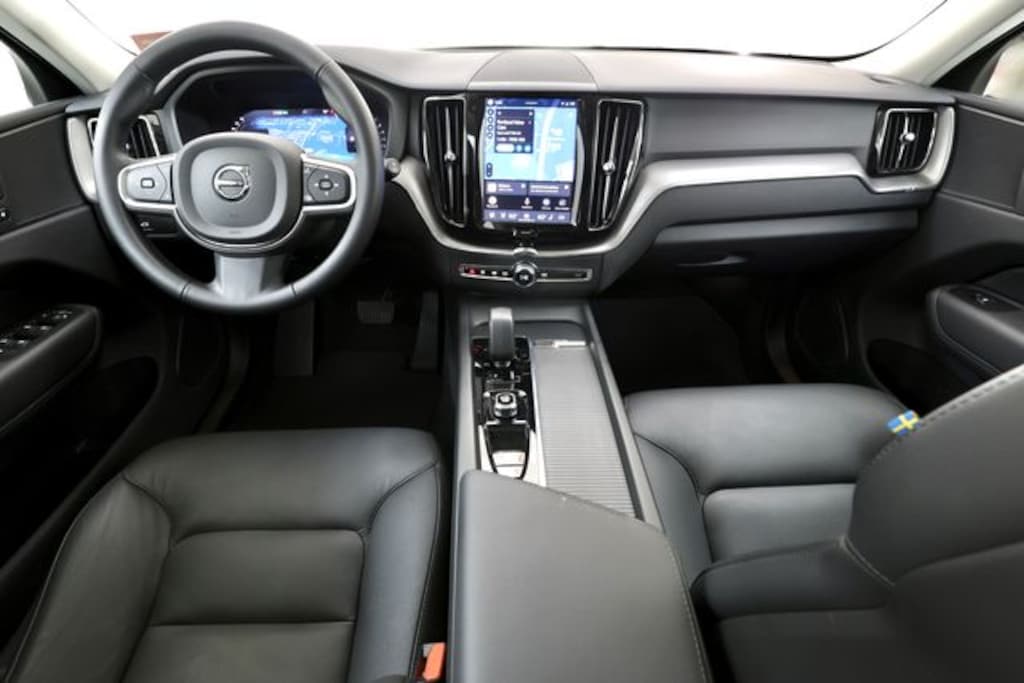 Certified 2025 Volvo XC60 B5 Core SUV