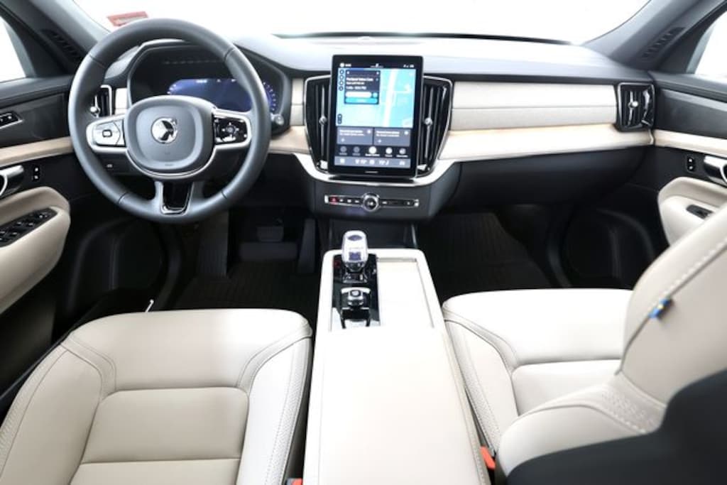 New 2026 Volvo XC90 B6 Plus 7-Seater SUV