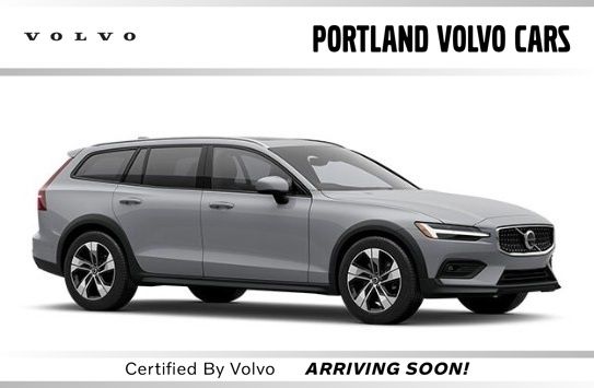2025 Volvo V60 Cross Country