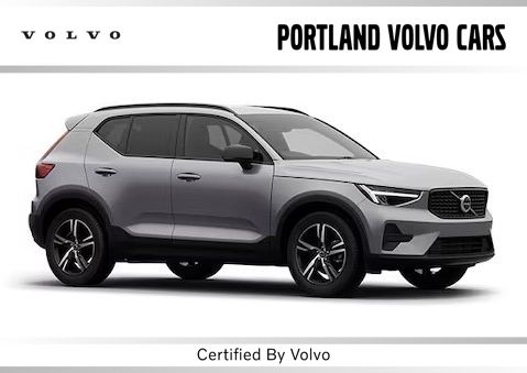 2025 Volvo XC40 B5 Core Bright AWD's photo