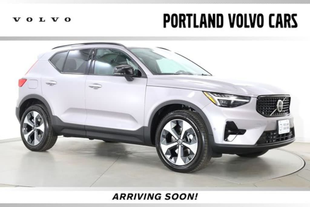 New 2026 Volvo XC40 B5 Plus SUV