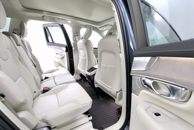 2026 Volvo XC90 Ultra - Photo 17