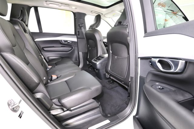 2025 Volvo XC90 Core - Photo 19