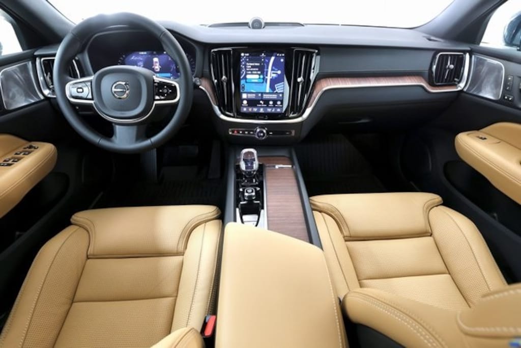 New 2026 Volvo V60 Cross Country B5 Ultra Wagon