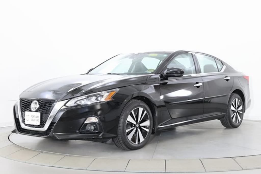 Used 2022 Nissan Altima 2.5 SL Sedan