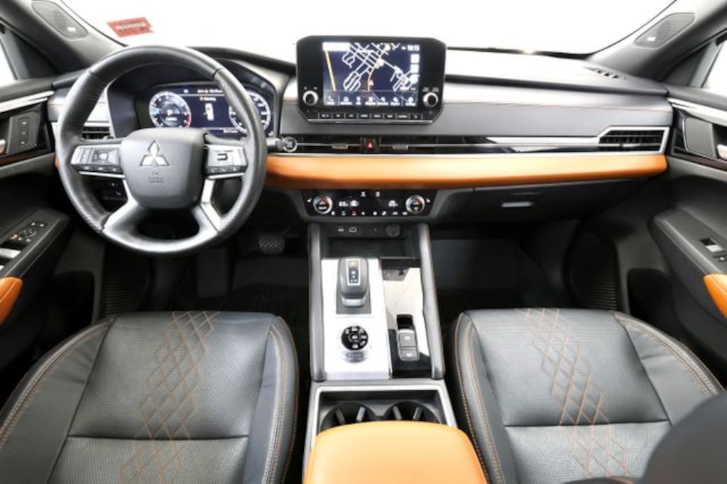 Used 2023 Mitsubishi Outlander SEL SUV