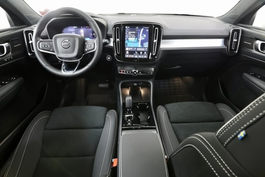 New 2026 Volvo XC40 B5 Ultra Black Edition SUV