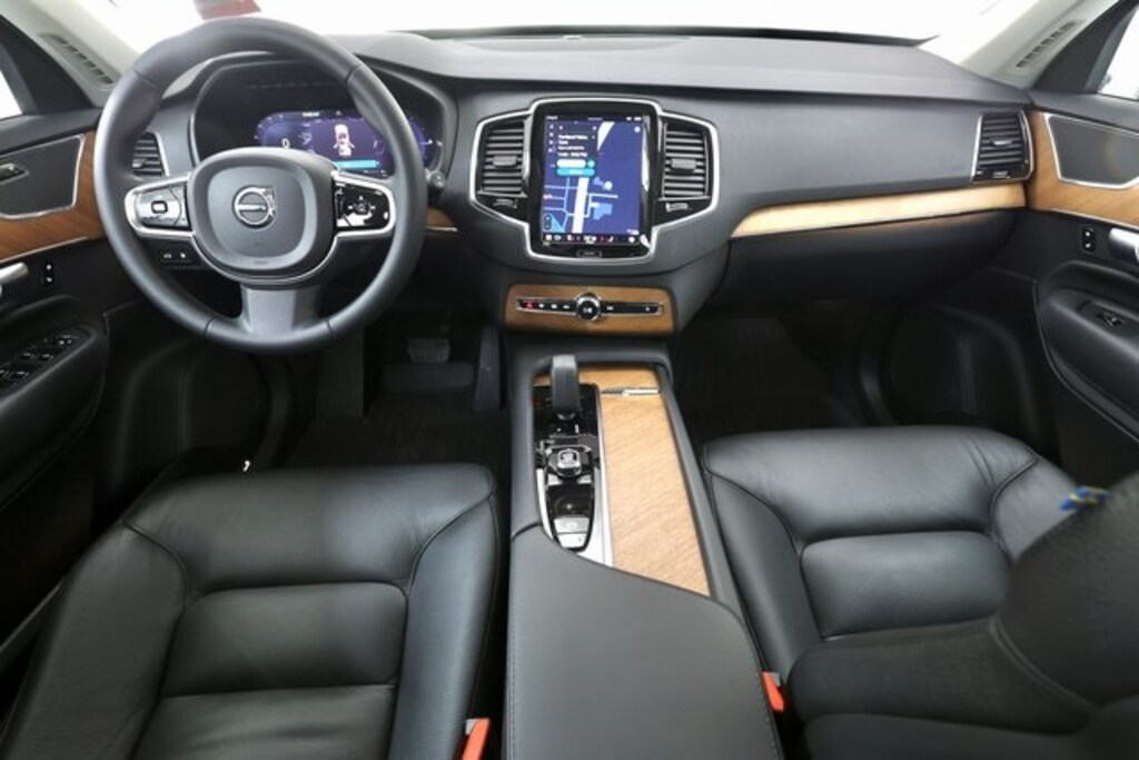 Certified 2023 Volvo XC90 Recharge Plug-In Hybrid Plus Dark 7-Seater SUV