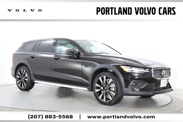 2026 Volvo V60 Cross Country B5 Ultra AWD's photo