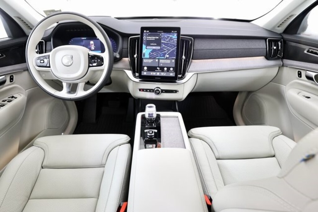 New 2026 Volvo XC90 B6 Ultra 7-Seater SUV