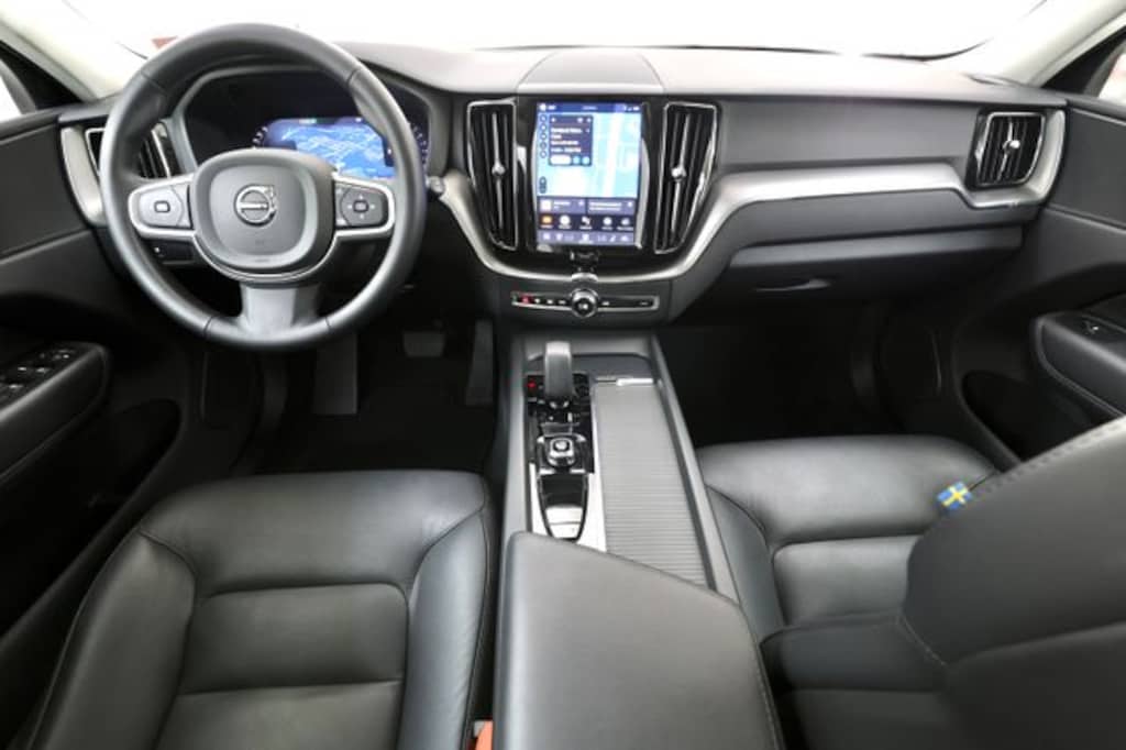 Certified 2025 Volvo XC60 B5 Core SUV