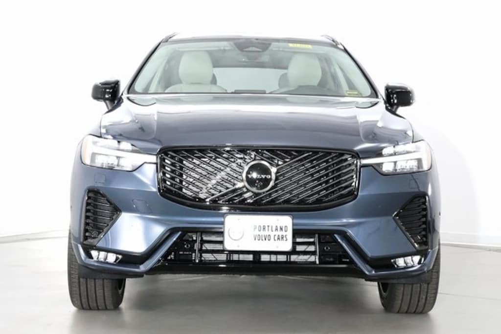 New 2026 Volvo XC60 B5 Ultra SUV