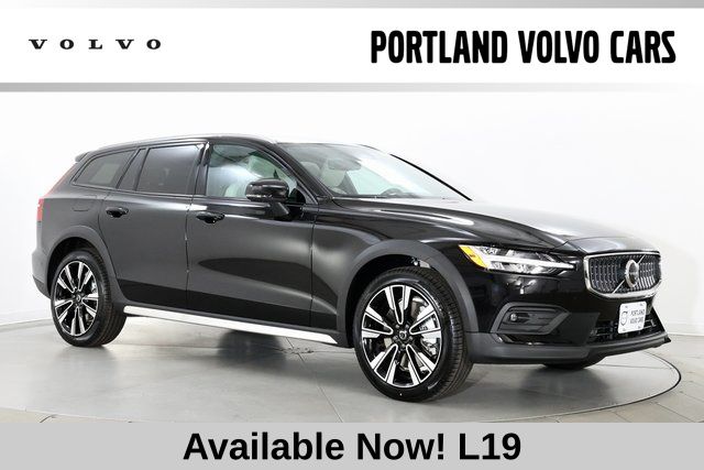 2026 Volvo V60 Cross Country