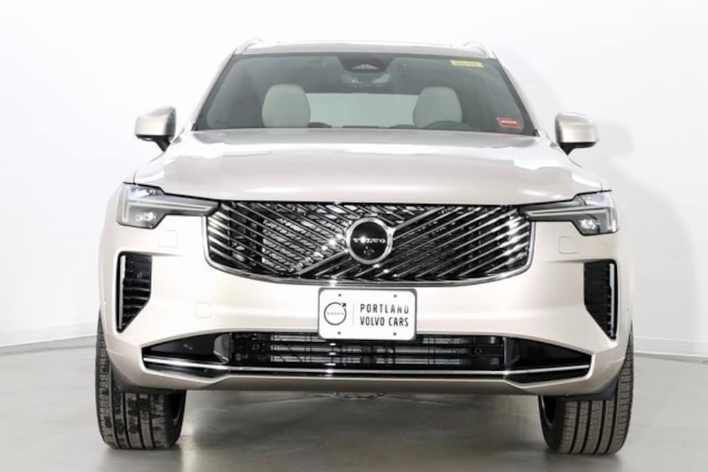 New 2026 Volvo XC90 B6 Plus 7-Seater SUV