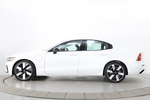 2025 Volvo S60 Plus - Photo 6