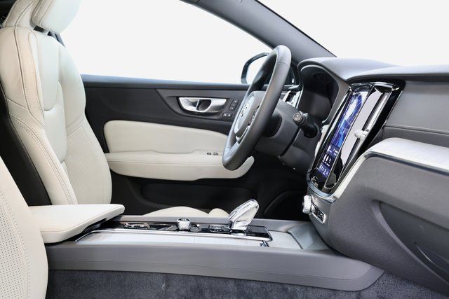 2026 Volvo V60 Cross Country Ultra - Photo 21