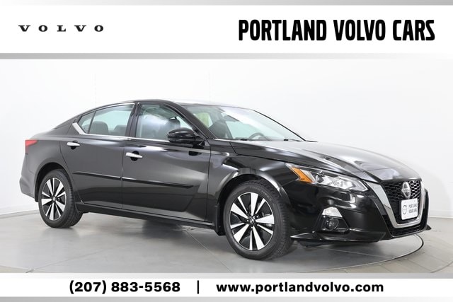 2022 Nissan Altima SL's photo