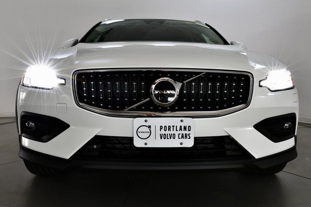 2026 Volvo V60 Cross Country Plus - Photo 27