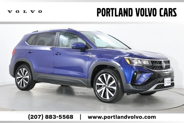 2022 Volkswagen Taos SE's photo