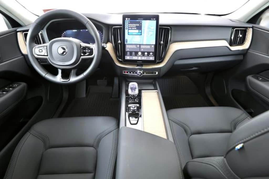 New 2027 Volvo XC60 B5 Core SUV
