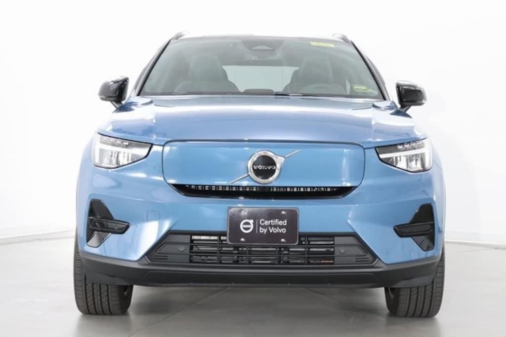 Certified 2023 Volvo XC40 Recharge Pure Electric Core SUV