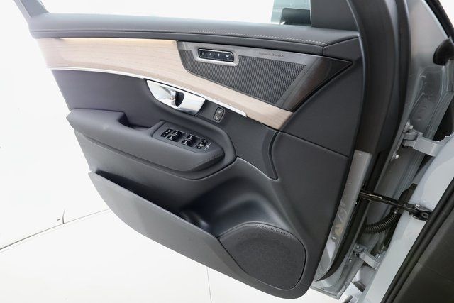 2026 Volvo XC90 Plus - Photo 13