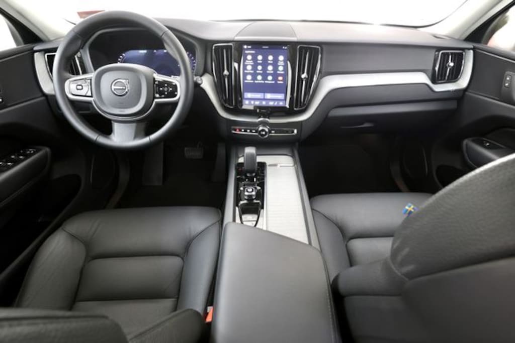 Certified 2025 Volvo XC60 B5 Plus SUV