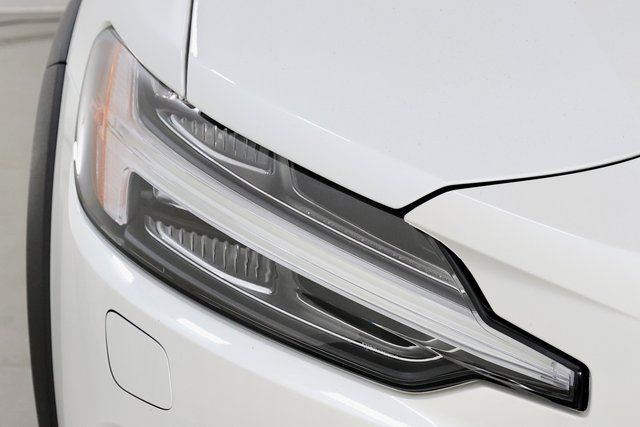 2026 Volvo V60 Cross Country Plus - Photo 11