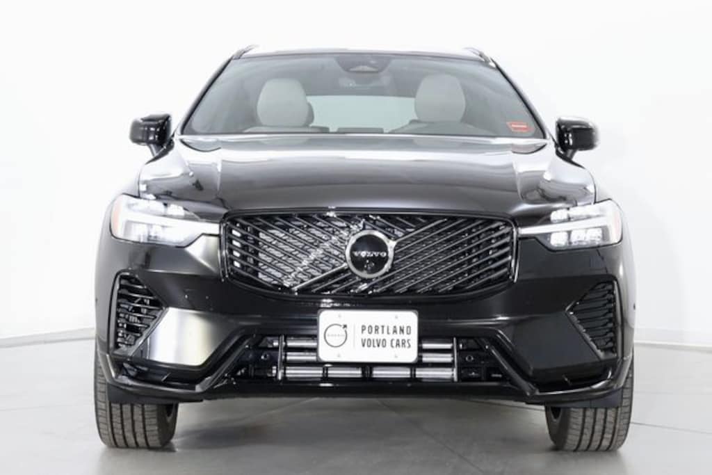 New 2026 Volvo XC60 plug-in hybrid T8 Plus SUV
