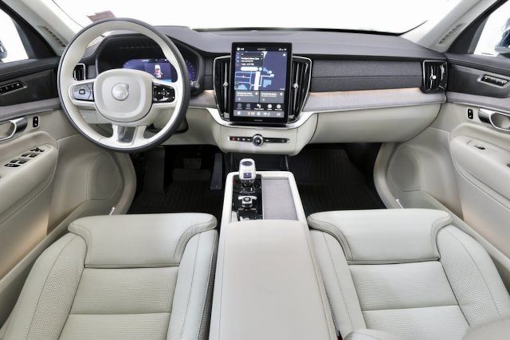 New 2026 Volvo XC90 B6 Ultra 7-Seater SUV