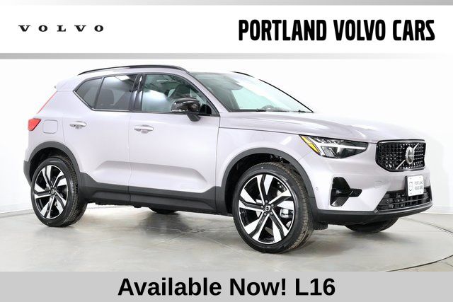 2026 Volvo XC40 Plus