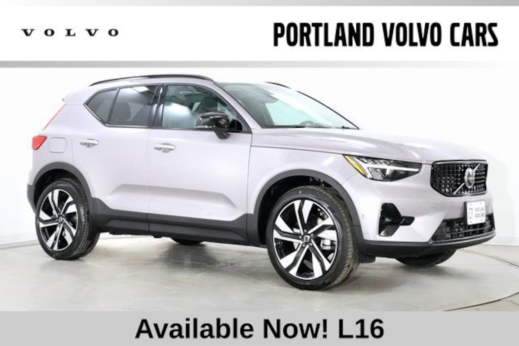 New 2026 Volvo XC40 B5 Plus SUV