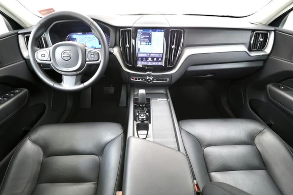 Certified 2025 Volvo XC60 B5 Core SUV