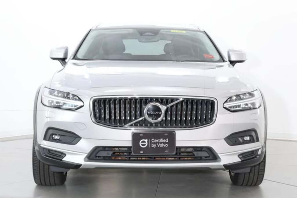 Certified 2024 Volvo V90 Cross Country B6 Ultimate Wagon