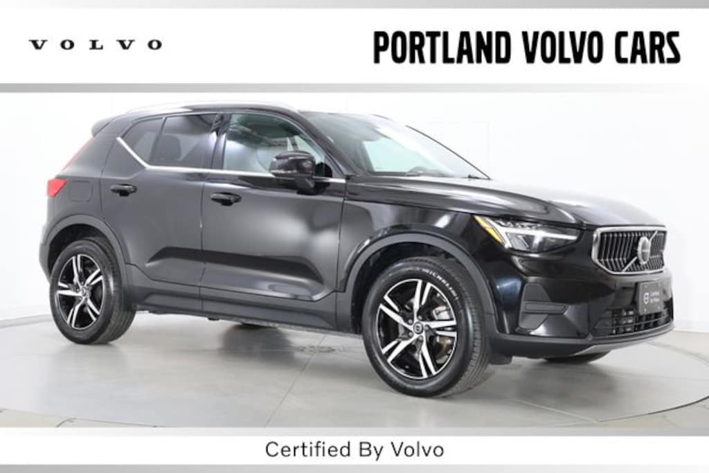 Certified 2025 Volvo XC40 B5 Core Bright Theme SUV