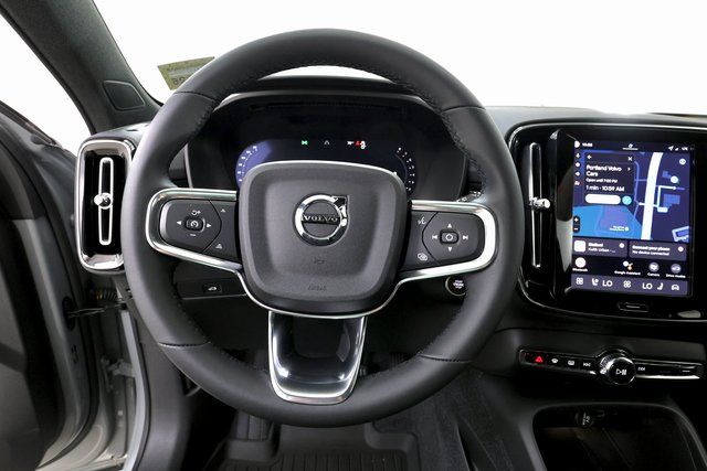 2026 Volvo XC40 Ultra Black Edition - Photo 19
