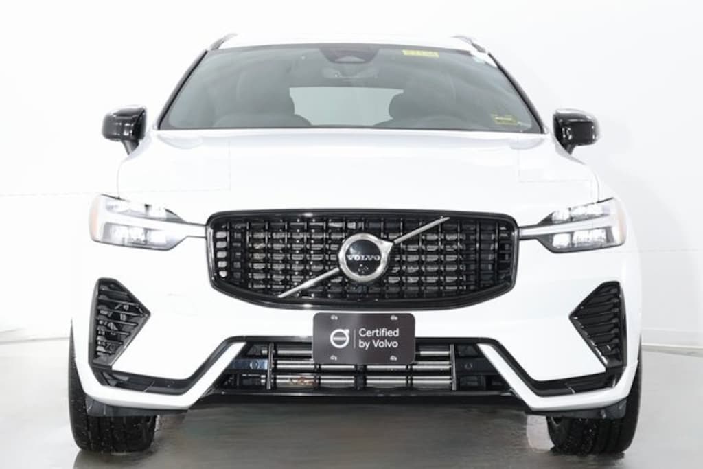 Certified 2022 Volvo XC60 Recharge Plug-In Hybrid eAWD R-Design SUV