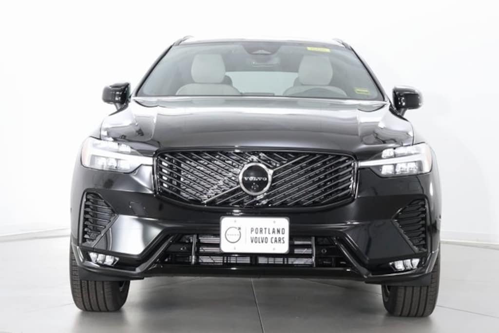 New 2026 Volvo XC60 B5 Plus SUV