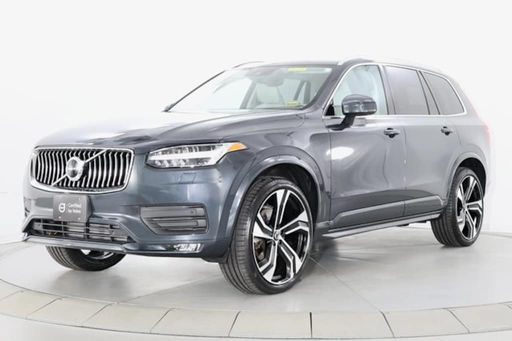 Certified 2022 Volvo XC90 T6 AWD Momentum 7 Seater SUV