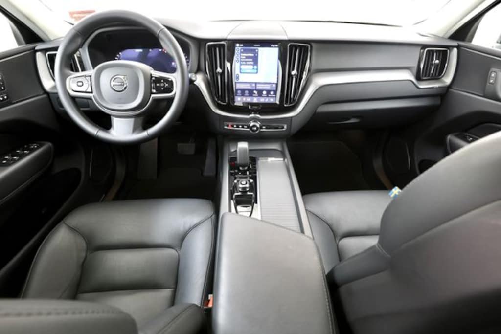 Certified 2025 Volvo XC60 B5 Core SUV