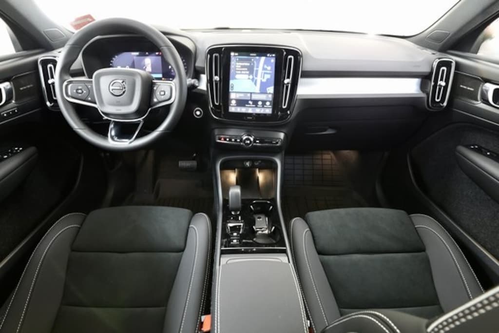 New 2026 Volvo XC40 B5 Ultra Black Edition SUV