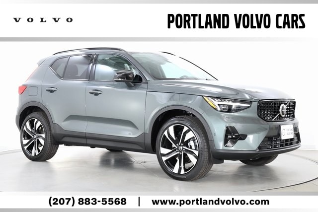 2026 Volvo XC40 SUV 