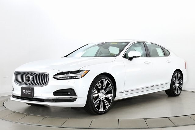 2023 Volvo S90 Plus photo 4