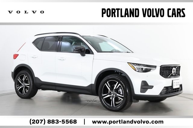 2026 Volvo XC40 SUV 
