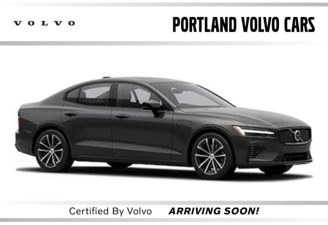 2023 Volvo S60 Plus's photo